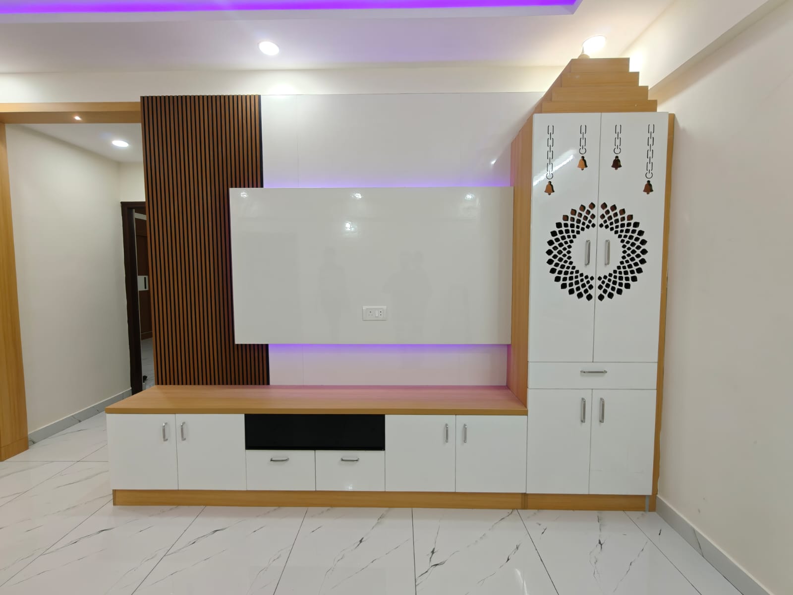 Elegant bedroom interior