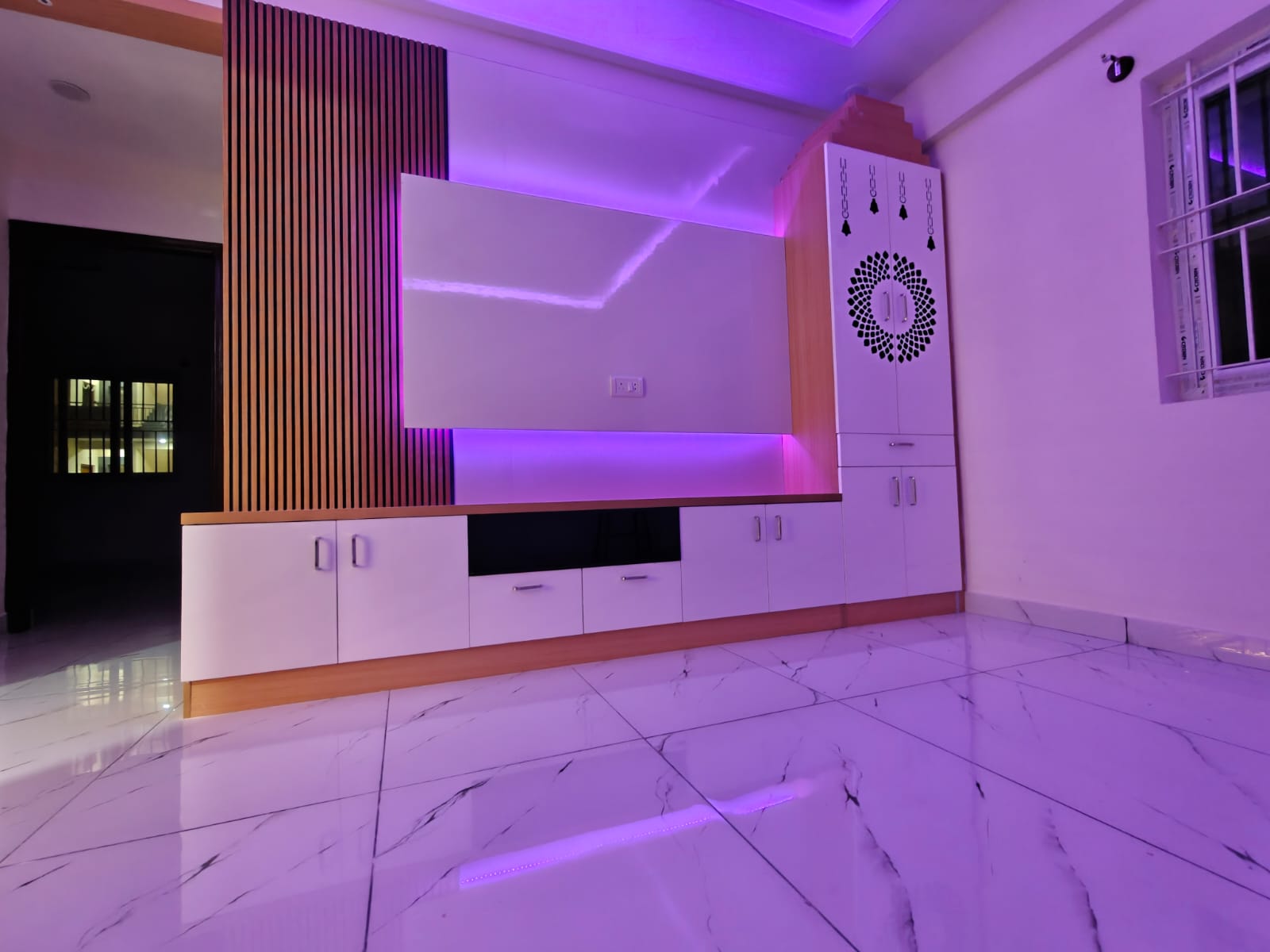 Minimalist bedroom design